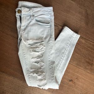 AEO Distressed (short) Jeans